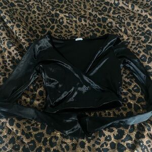 Black long sleeve crop top XS Garage